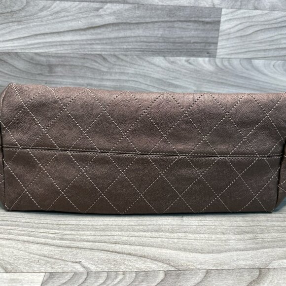 CHANEL Coco Cabas Hobo Bag - Picture 3 of 9